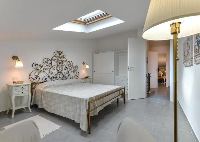 Casa Lydia Апартаменты *